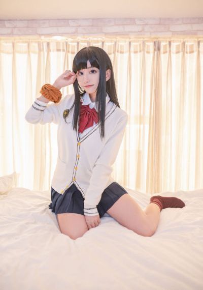 迷人的保姆年轻漂亮幼师_720在线观看完整版